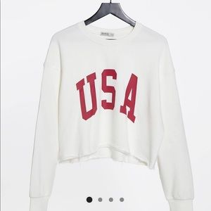 ASOS STRADIVARIUS- Sweatshirt in Ecru